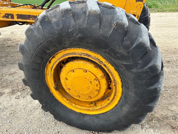 deere-772a-image-111