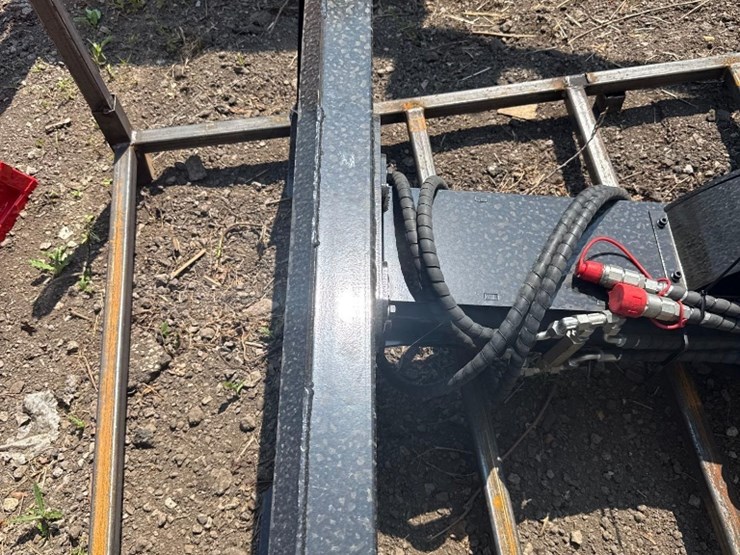 new-giyi-co-skid-steer-stump-grinder-image-3