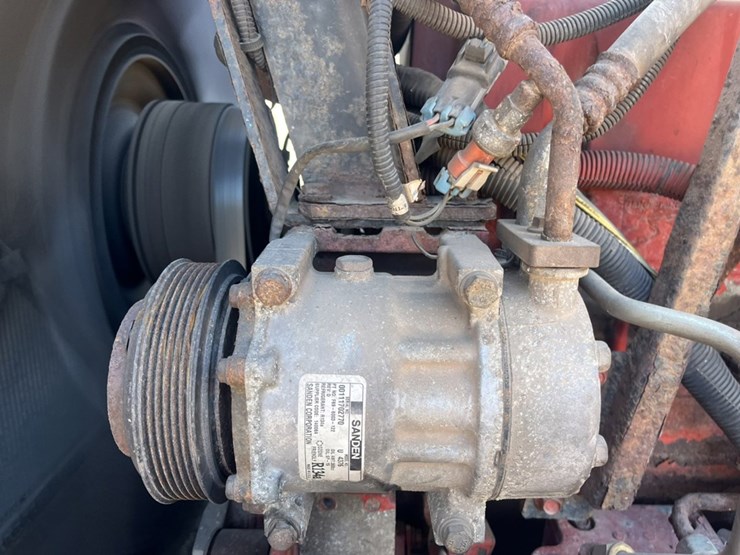 2007-peterbilt-367-image-24