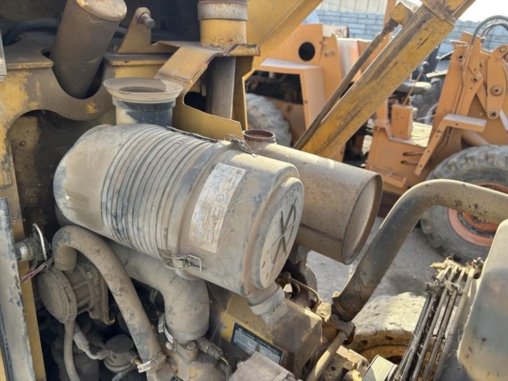 2001-deere-310g-image-28
