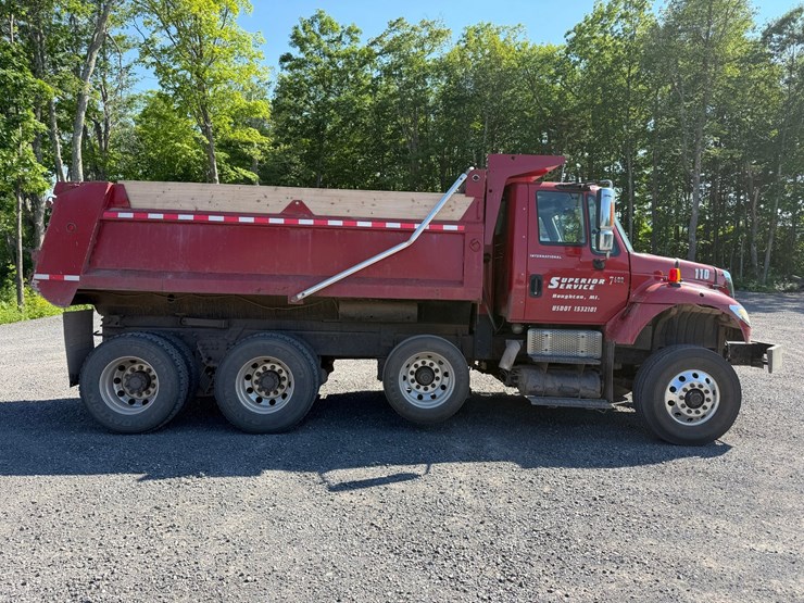 #1422-•-2006-international-7600sfa-tri-axle-dump-truck-image-6