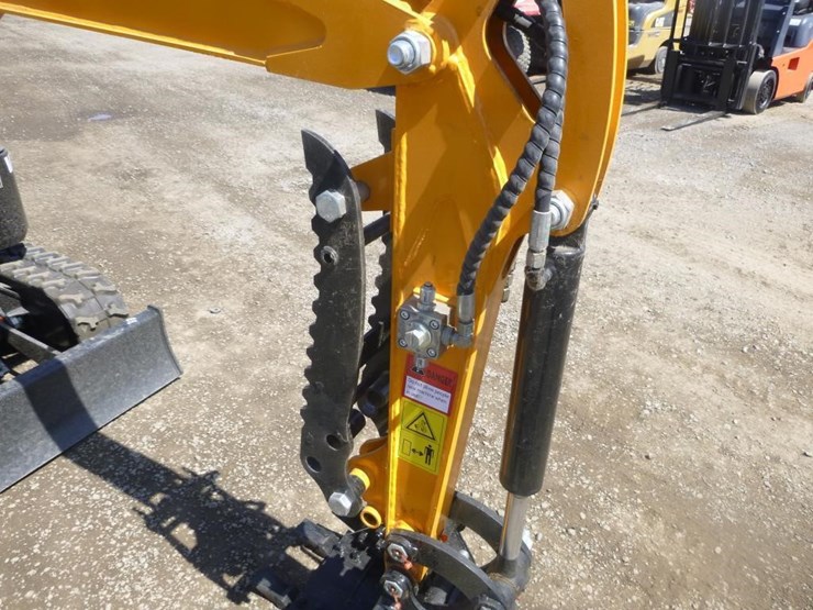 vicsec-vc16-hydraulic-excavator-image-12