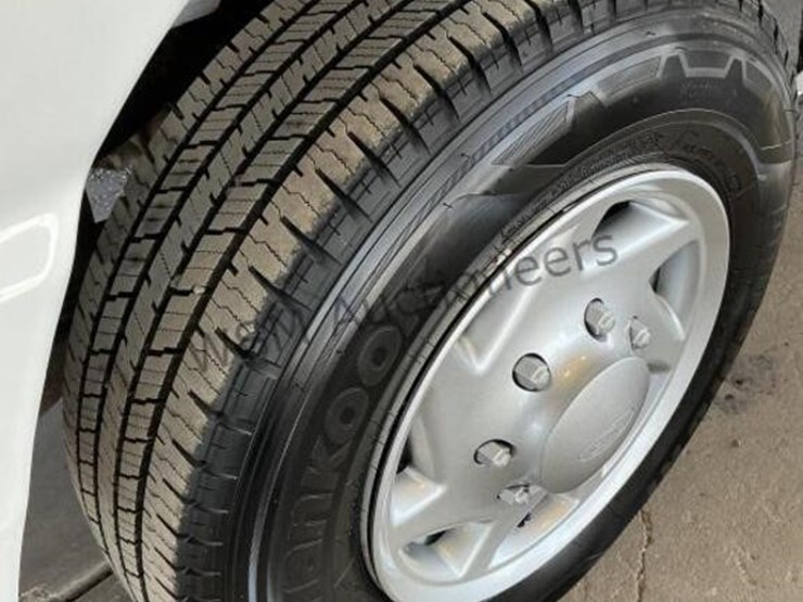 1999-ford-cargo-image-9