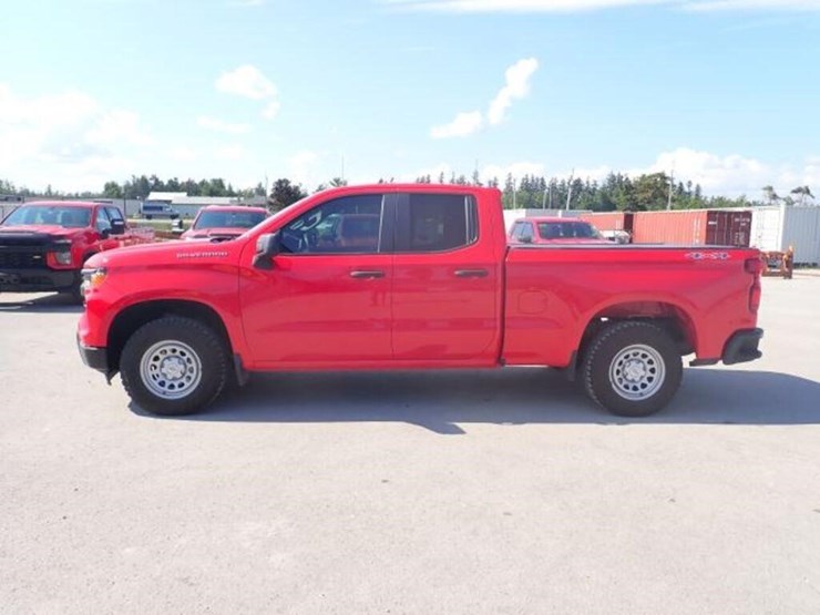 2023-chevrolet-silverado-1500-image-8