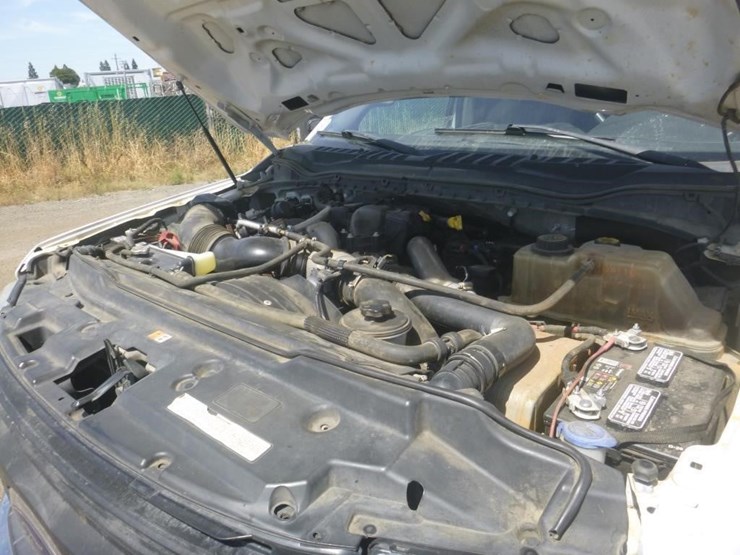 2019-ford-f550-image-16