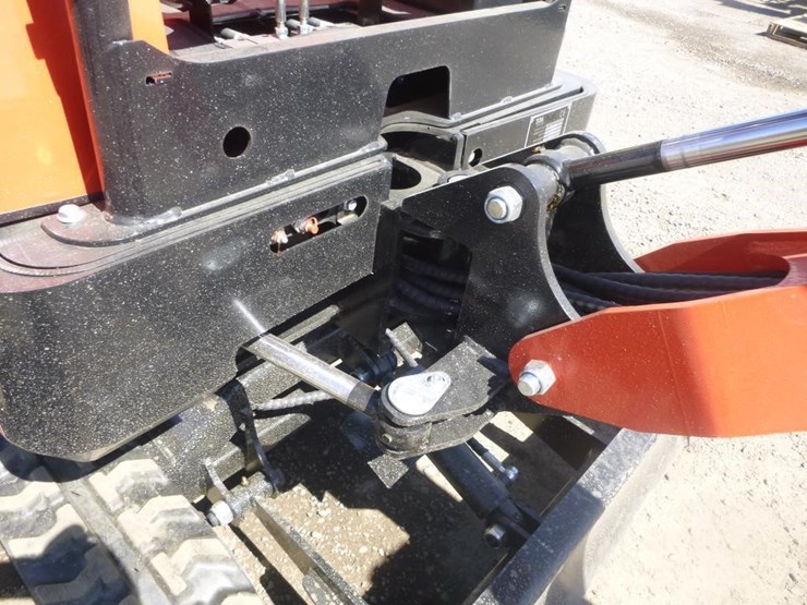 2026-tpm-18hh-hydraulic-excavator-image-17