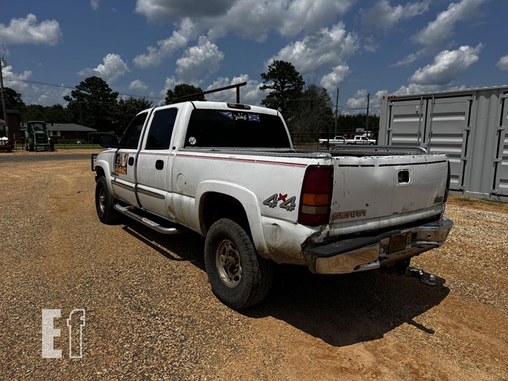 2003-gmc-2500sle-image-3