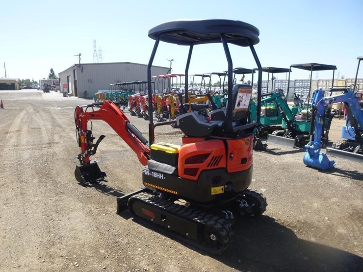 2026-tpm-18hh-hydraulic-excavator-image-4