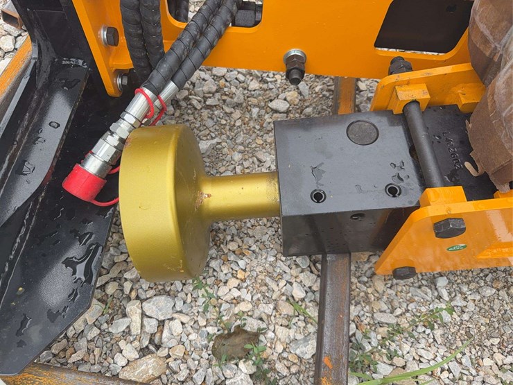 pile-hammer-model-d680-industrial-equipment-image-4