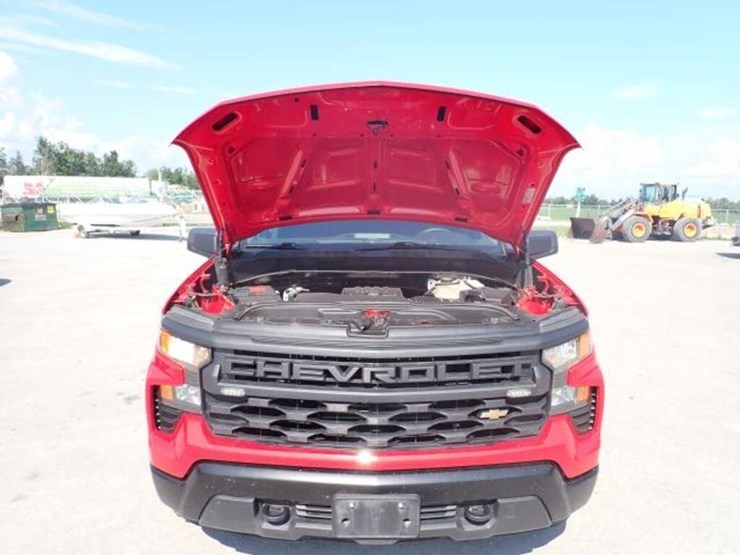 2023-chevrolet-silverado-1500-image-43