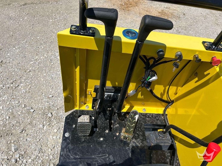 crawler-dumper-with-seat-image-10