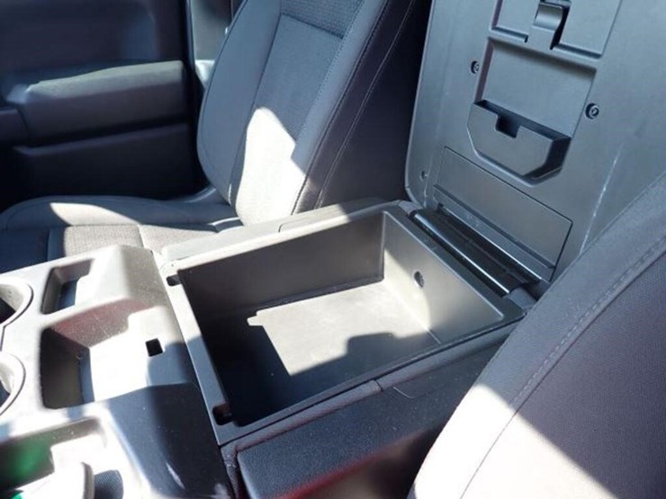2023-chevrolet-silverado-1500-image-23