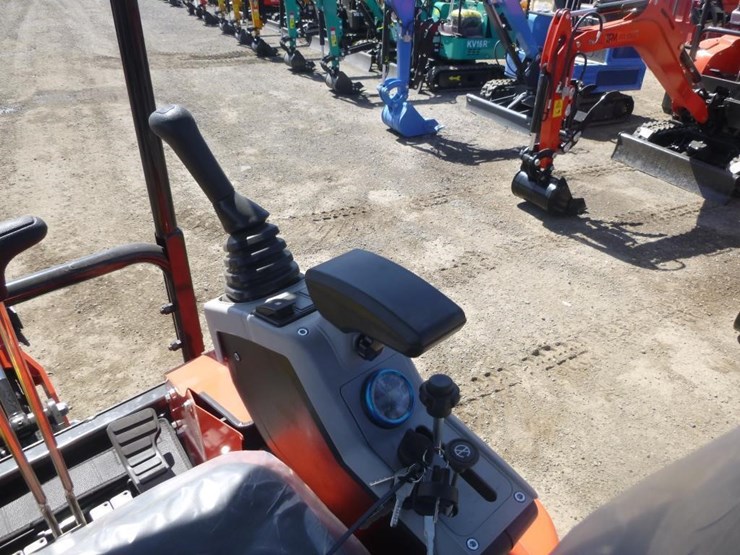 2026-tpm-18hh-hydraulic-excavator-image-24