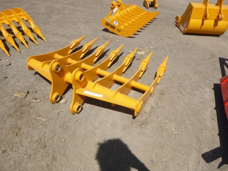 caterpillar-305-image-3