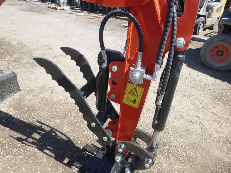 2026-tpm-18hh-hydraulic-excavator-image-12