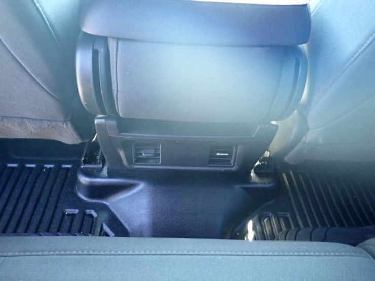 2023-chevrolet-silverado-1500-image-29