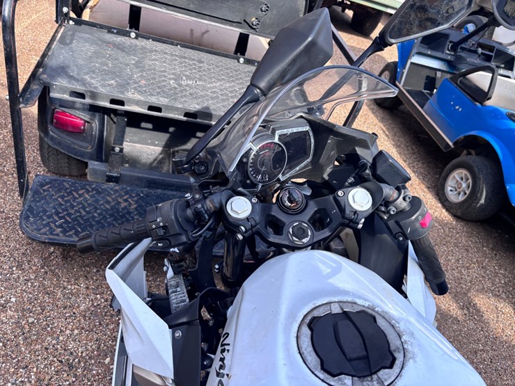 #36629-•-2023-kawasaki-ninja-|-for-parts/repairs-image-5