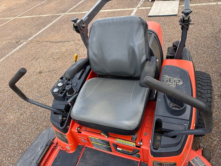 kubota-zd331-image-13
