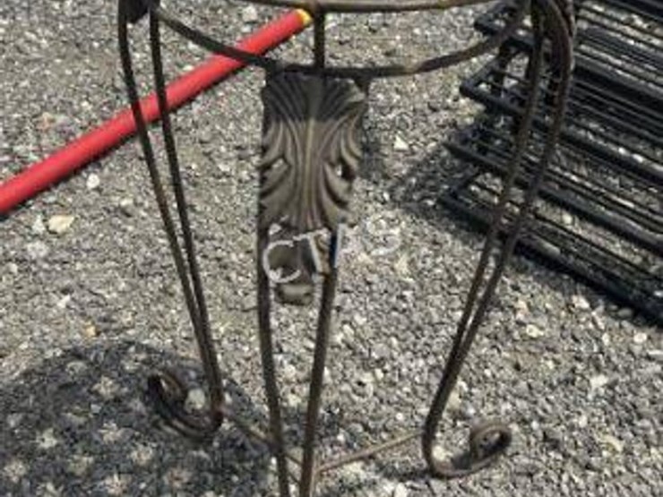 #219-•-wrought-iron-plant-stand-image-1