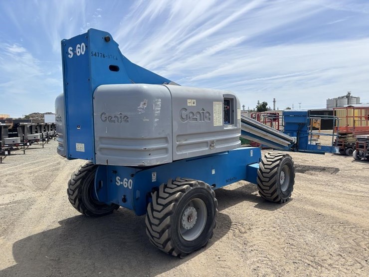 2002-genie-s60-image-3