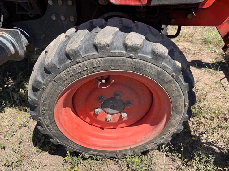 kubota-b26-image-99