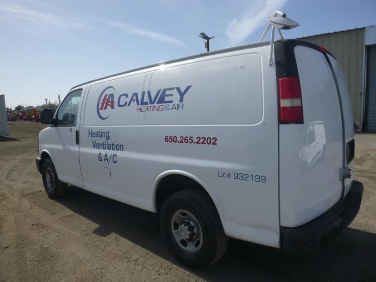 2010-chevrolet-express-2500-image-4