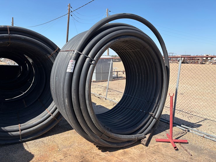 1000’-roll-of-used-3”-ips-poly-pipe-image-1