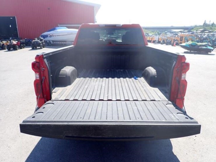2024-chevrolet-silverado-1500-image-29