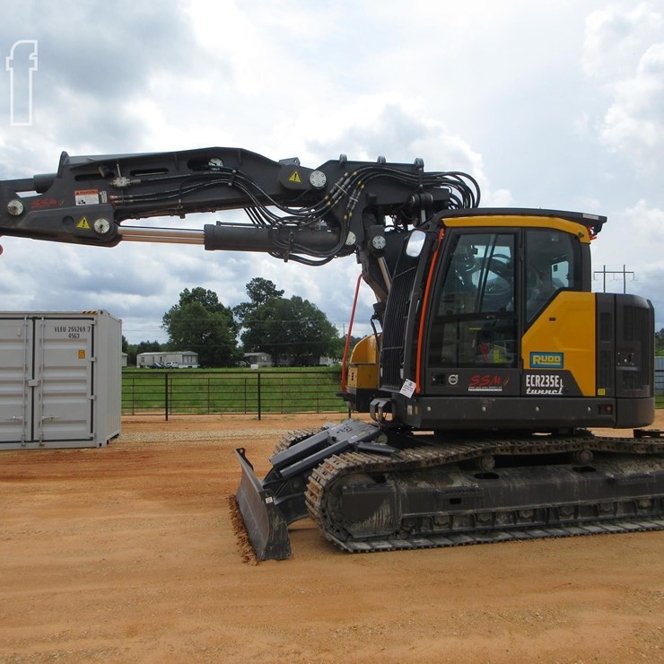 2025 VOLVO ECR235EL