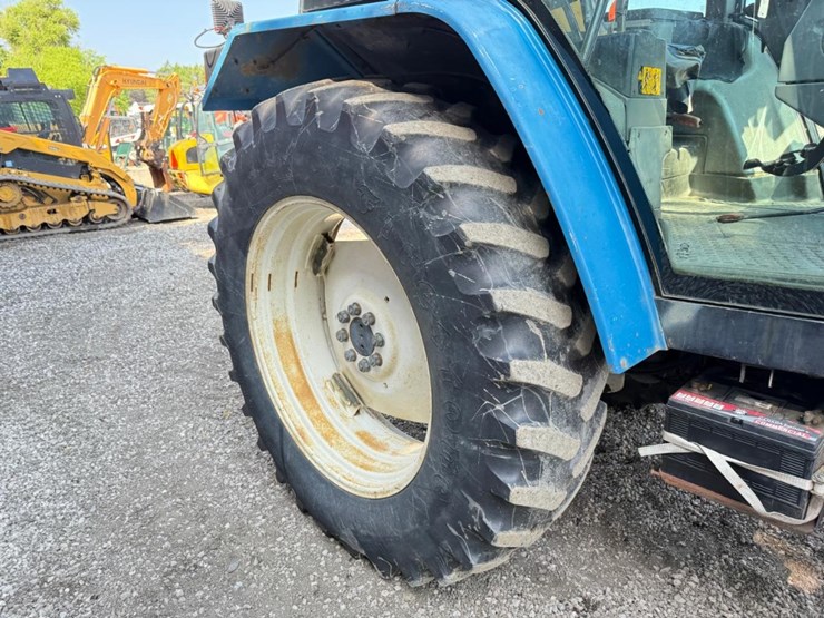 ford-7740-image-13