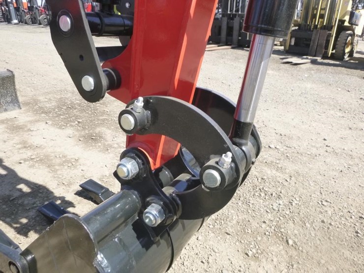 2026-tpm-18hh-hydraulic-excavator-image-11