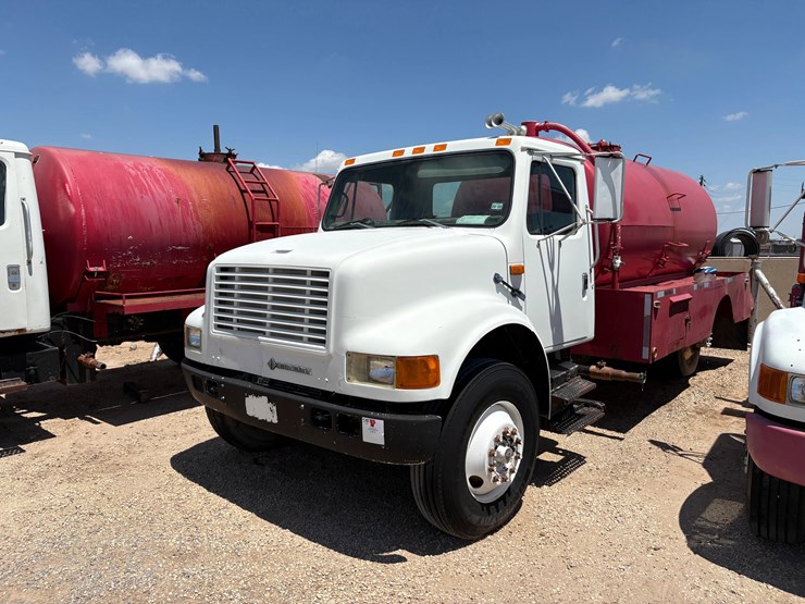 1992-international-4900-image-1