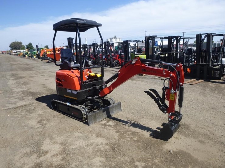 2026-tpm-18hh-hydraulic-excavator-image-2