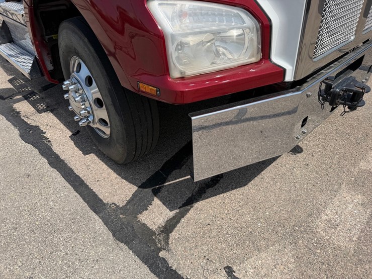 2018-kenworth-t880-image-18
