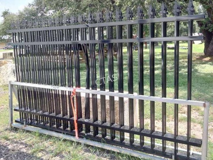 #15-•-(3)-wrought-iron-fence-panels-image-1