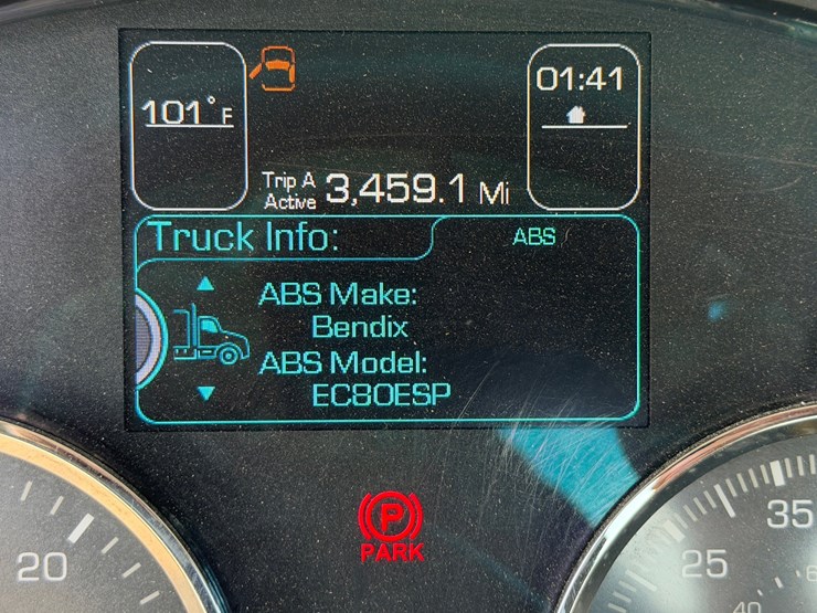 2018-kenworth-t880-image-50