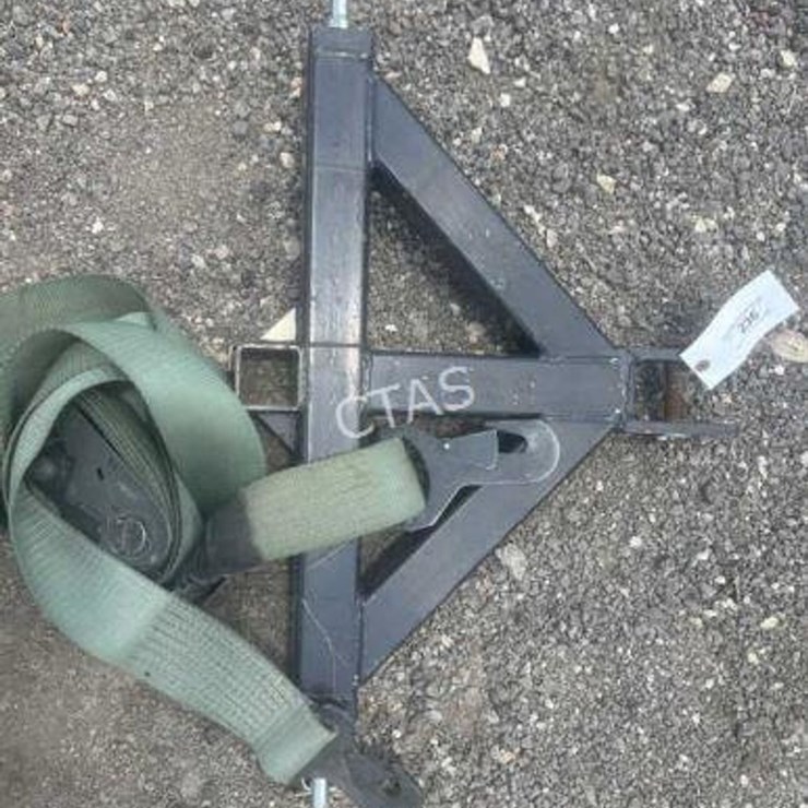 #236 • 3-Pt Trailer Hitch Adapter w/ Ratchet Strap