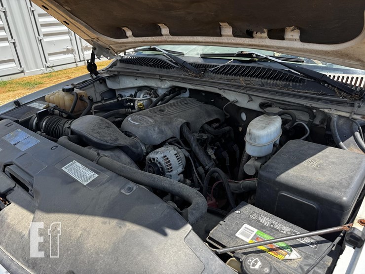 2003-gmc-2500sle-image-8
