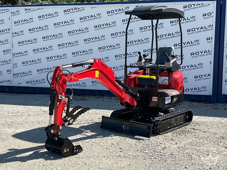 yanmar-enging-excavator-image-1