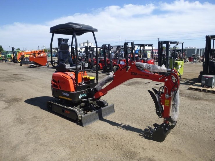 2026-tpm-20k-hydraulic-excavator-image-2