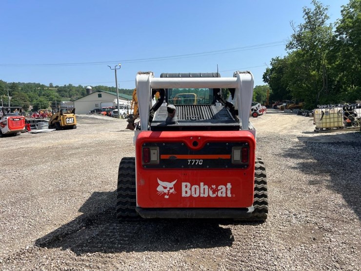 2023-bobcat-t770-image-5