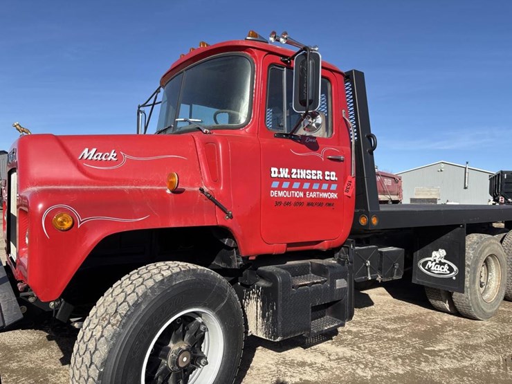 1976-mack-dm600-image-7