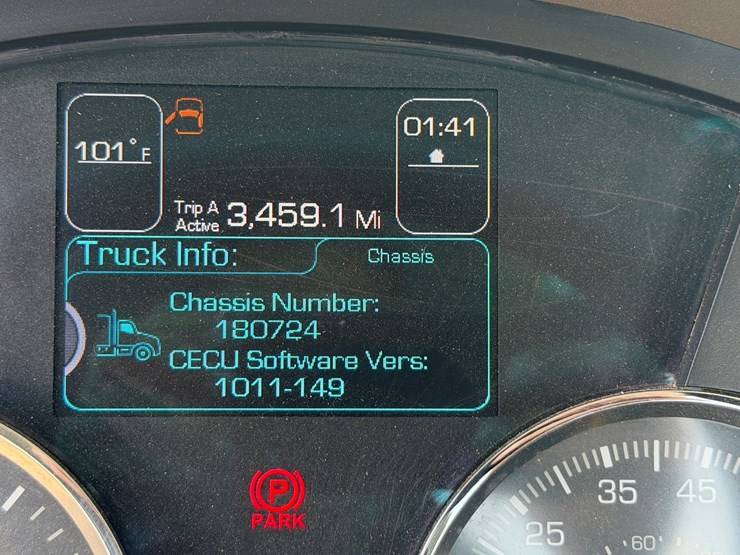 2018-kenworth-t880-image-48