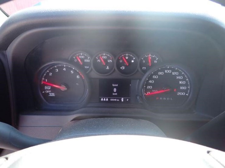 2024-chevrolet-silverado-1500-image-11