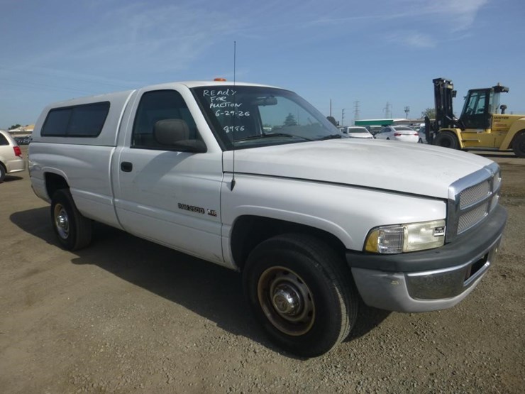 2001-dodge-ram-2500-image-2