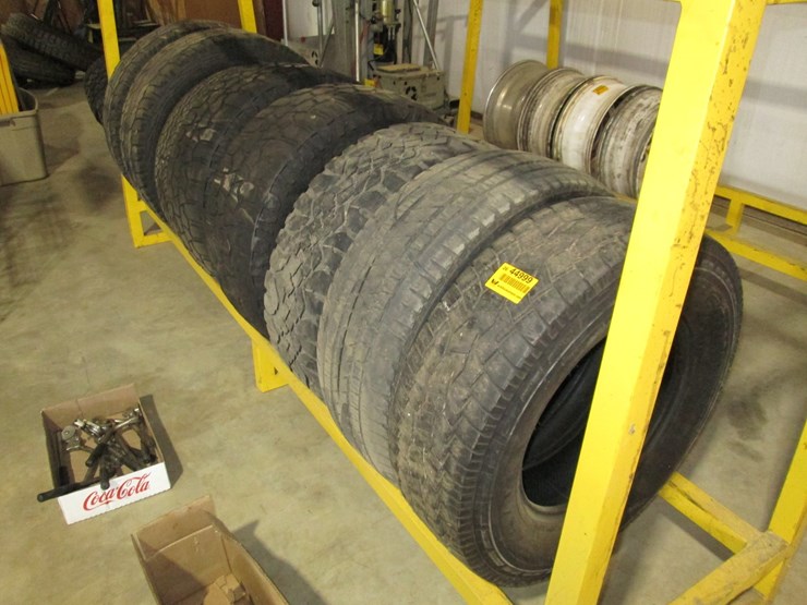 #44999-•-lot-of-(8)-misc.-tire-inv#44999-image-1