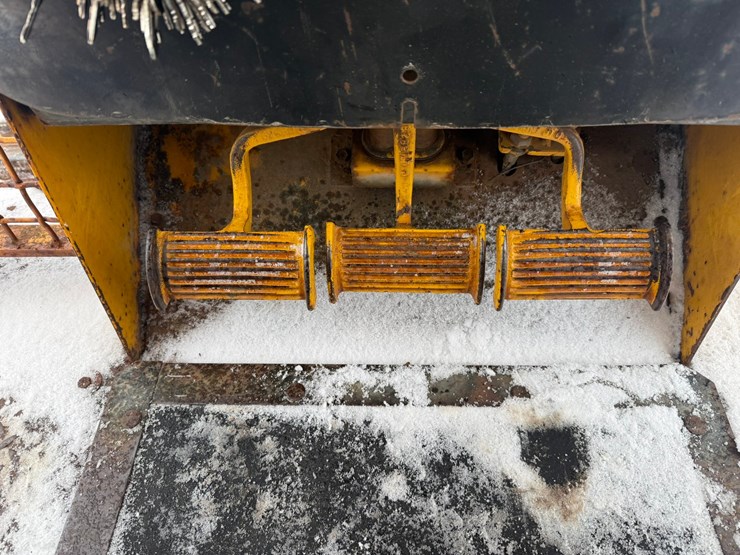 john-deere-850-image-46