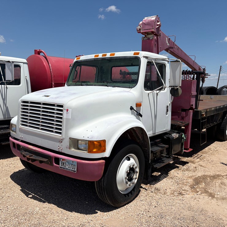 1998 INTERNATIONAL 4900