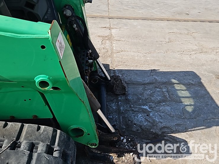 2023-bobcat-t550-image-12