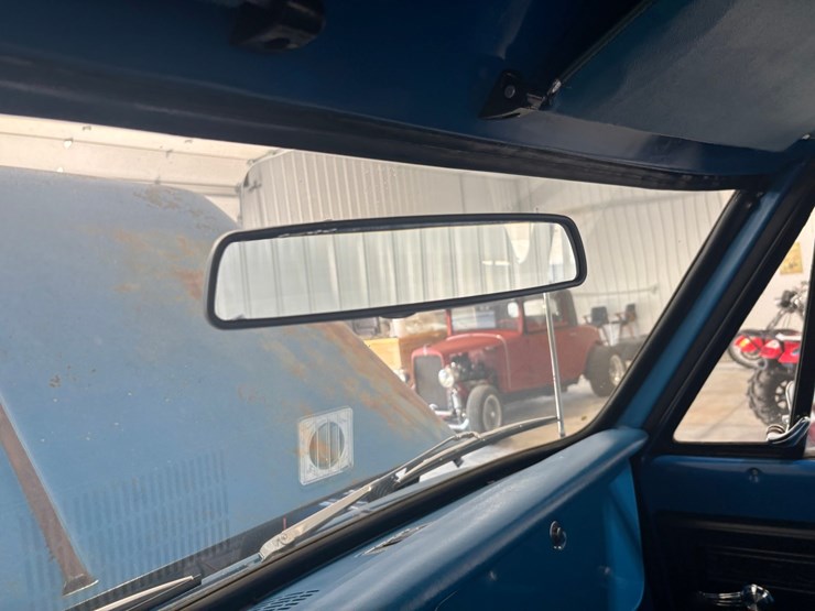 1972-chevrolet-c10-image-40